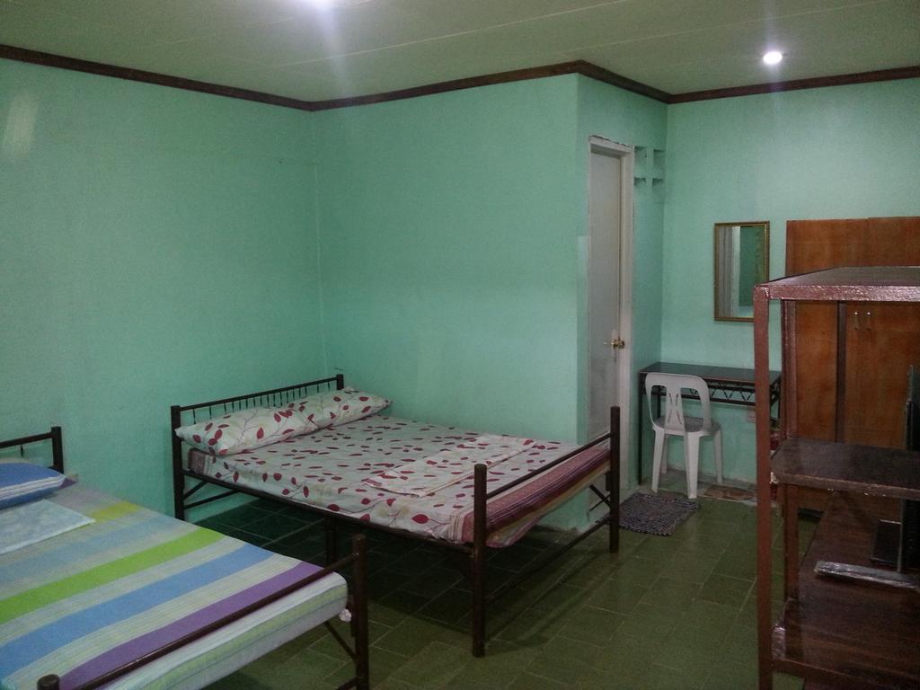 Dhayne Pension Puerto Princesa Quarto foto